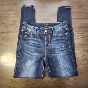 Truth Theory Petite Dark Wash High Waisted Size 4 Skinny Jeans